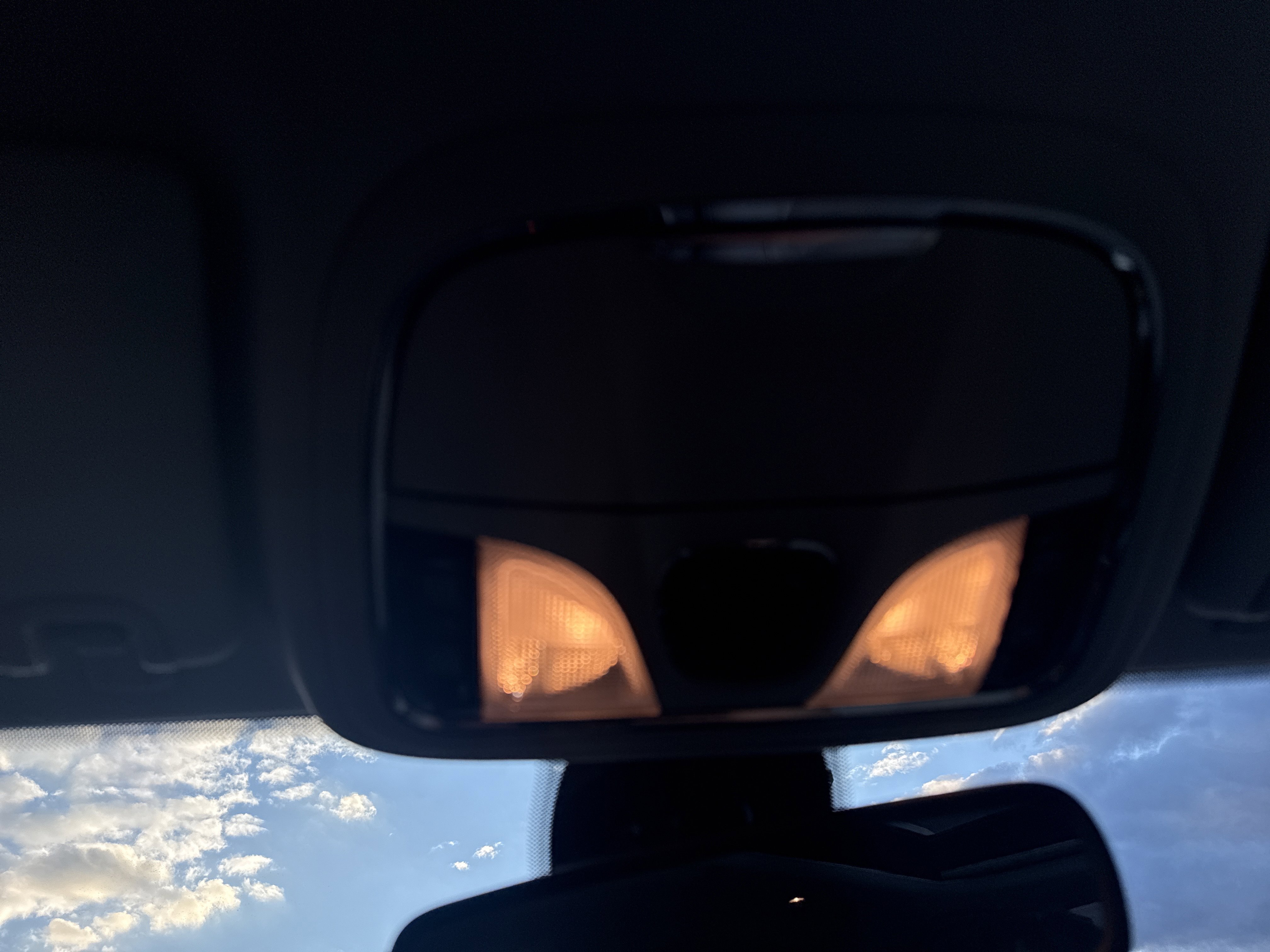 Used 2019 Jeep Cherokee Limited image 27