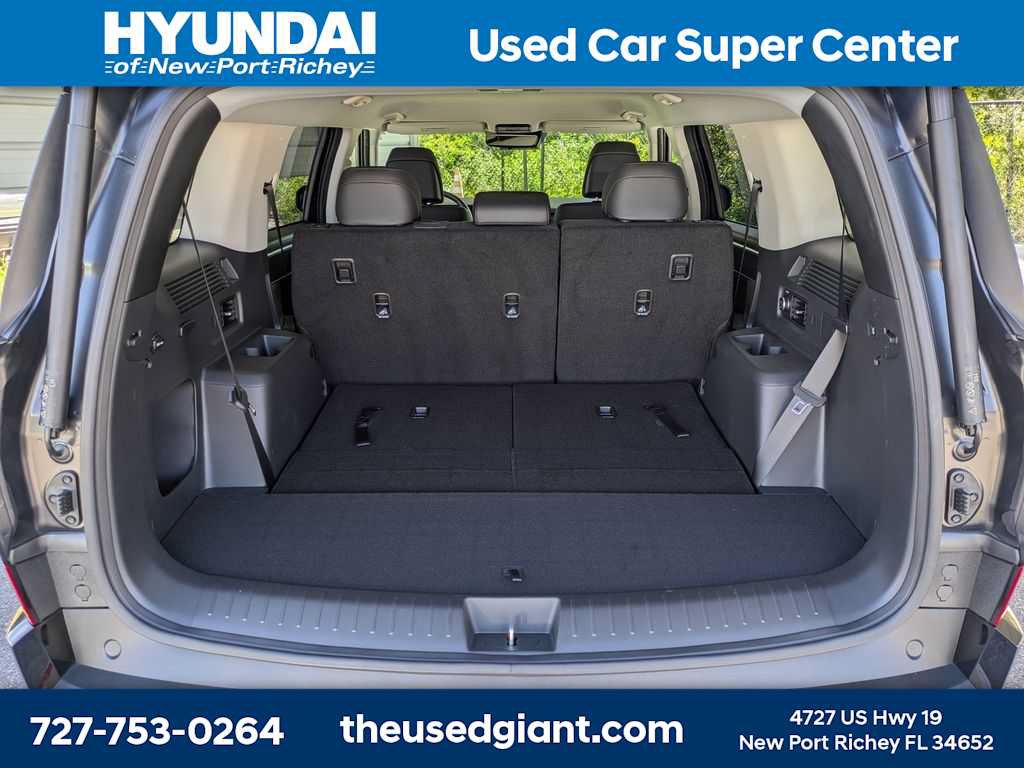 Used 2025 Hyundai Santa Fe SEL w/ Tow & Go Package FWD image 13