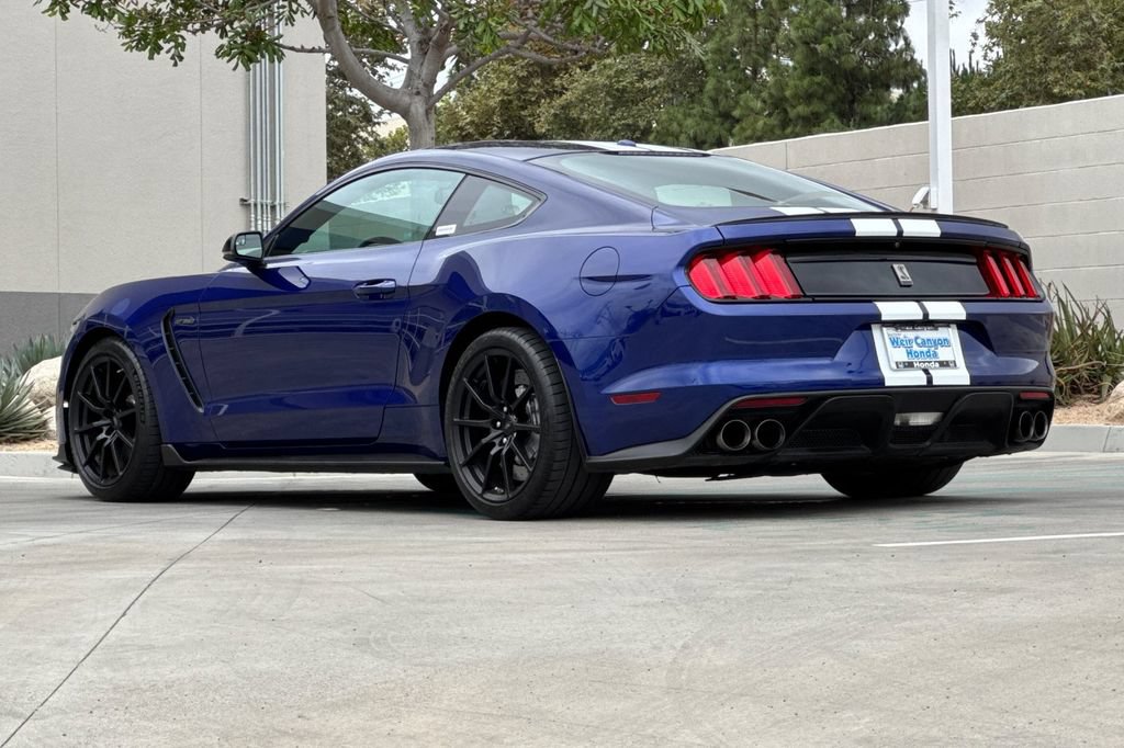 Used 2016 Ford Mustang Shelby GT350 w/ Technology Package RWD image 3