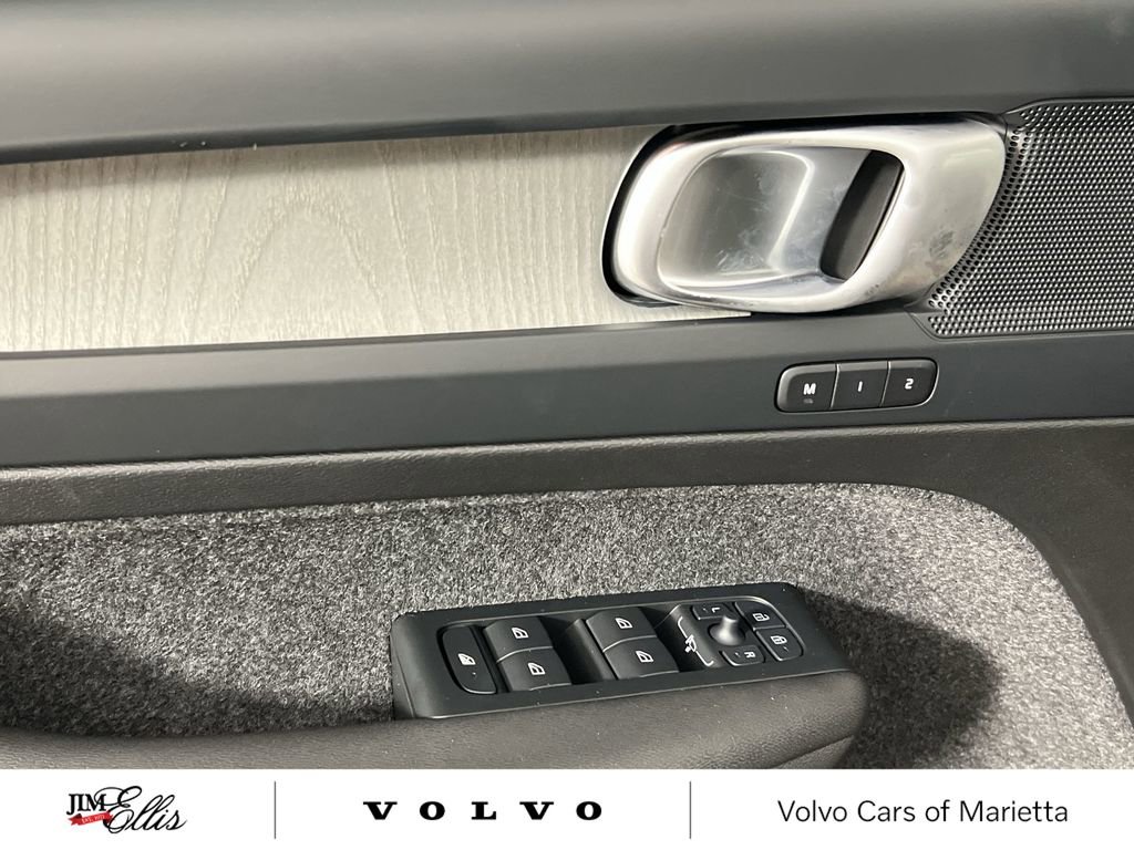New 2026 Volvo XC40 B5 Core w/ Climate Package image 13