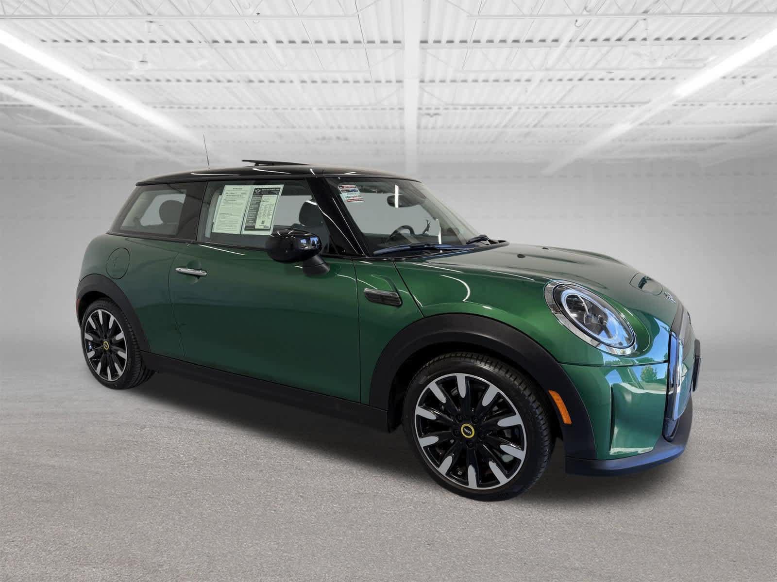 Used 2024 MINI Cooper SE FWD image 8