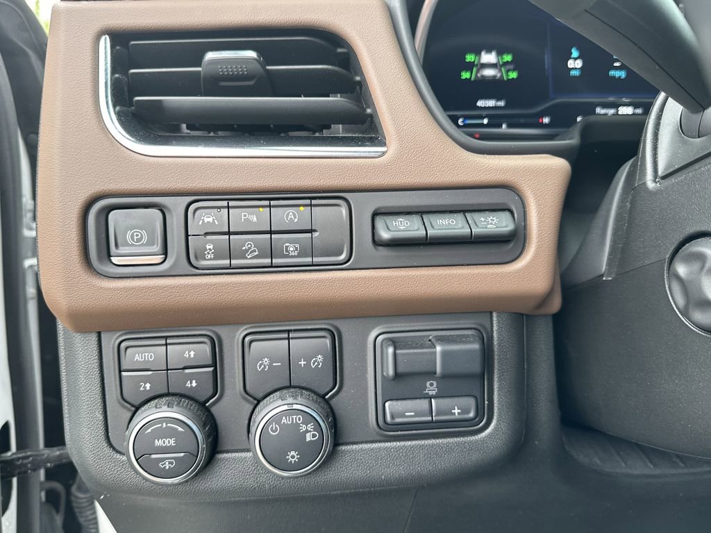 Certified 2024 Chevrolet Tahoe High Country AWD/4WD image 21