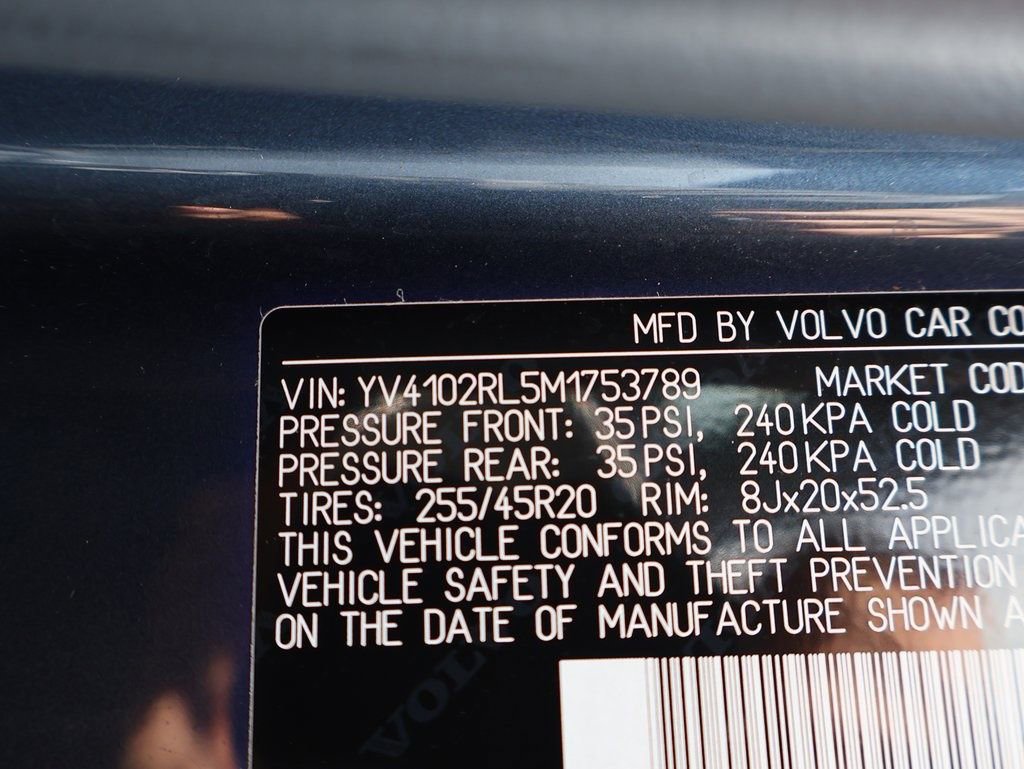 Used 2021 Volvo XC60 T5 Inscription w/ Advanced Package image 41