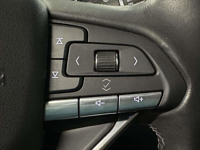 Certified 2024 Cadillac XT6 Luxury image 34