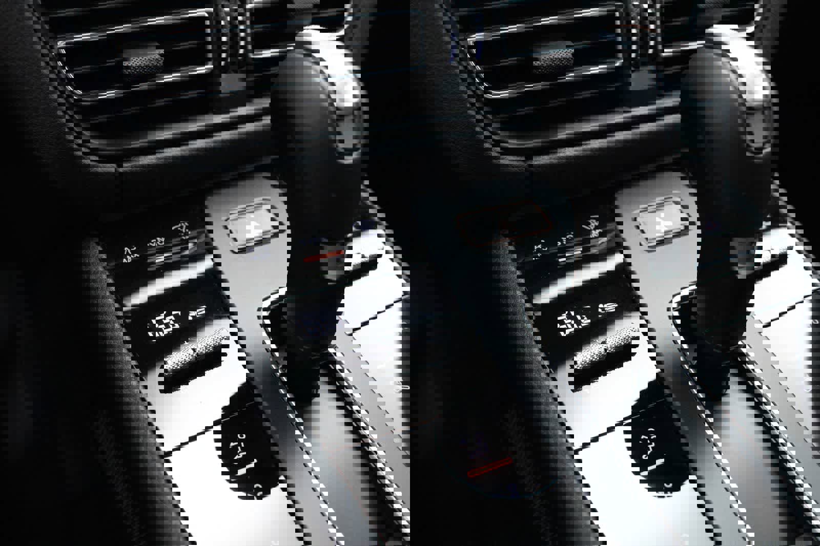 Certified 2026 Porsche Macan image 29