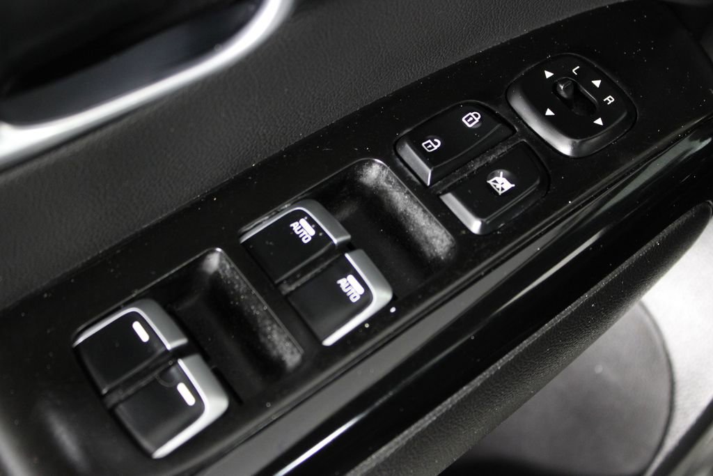 Used 2017 Kia Soul + w/ Audio Package image 19