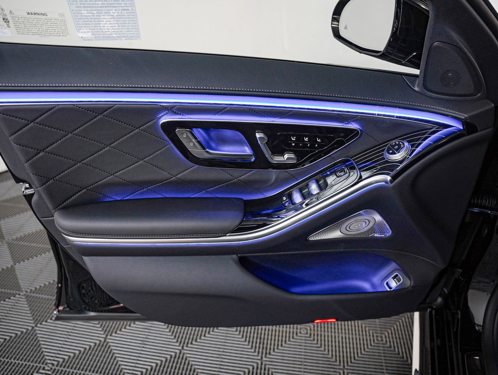 New 2025 Mercedes-Benz S 580 4MATIC Sedan image 23