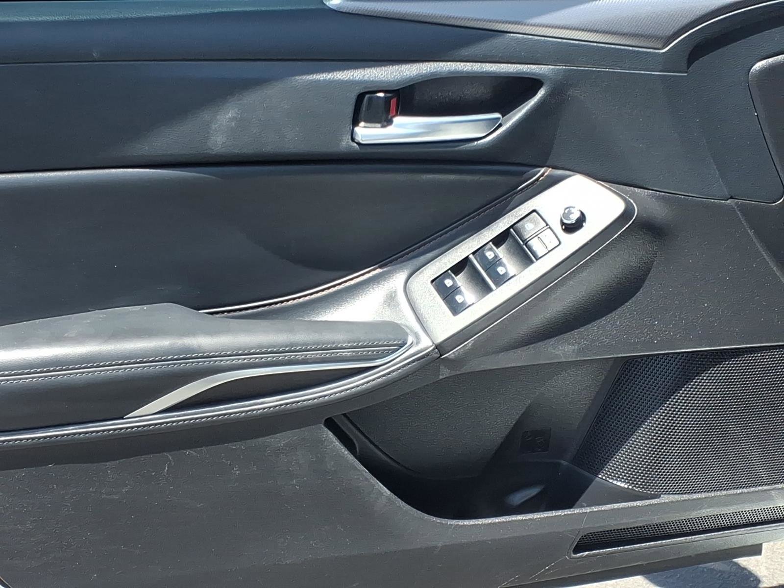 Used 2021 Toyota Avalon XSE w/ Carpet Mat Package (TMS) FWD image 13