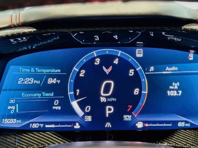 Used 2022 Chevrolet Corvette Stingray Premium Conv w/ Z51 Performance Package RWD image 11