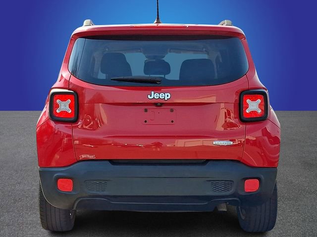 Used 2016 Jeep Renegade Latitude image 5