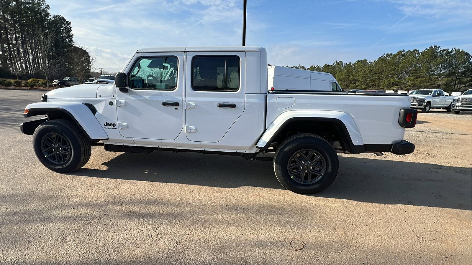 New 2026 Jeep Gladiator Sport AWD/4WD image 11