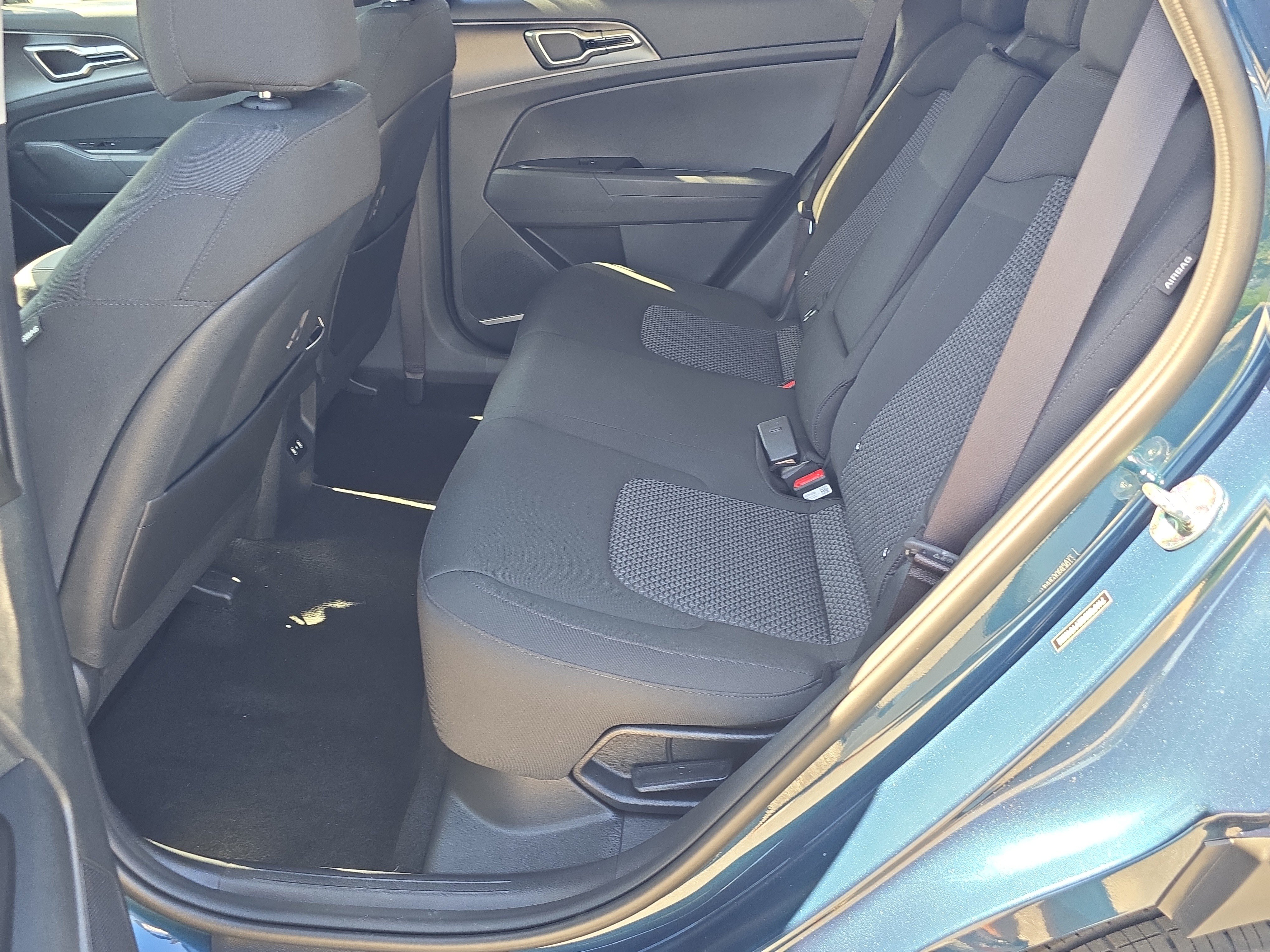 New 2027 Kia Sportage S FWD image 16