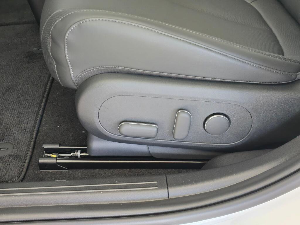 New 2026 Hyundai Ioniq 5 SEL image 21