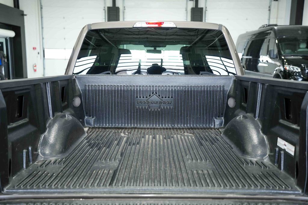 Used 2020 Ford F150 XLT image 11