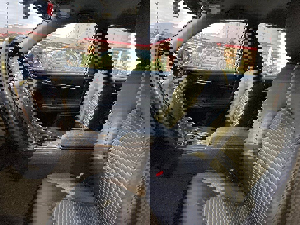 Used 2023 Toyota Camry SE image 10