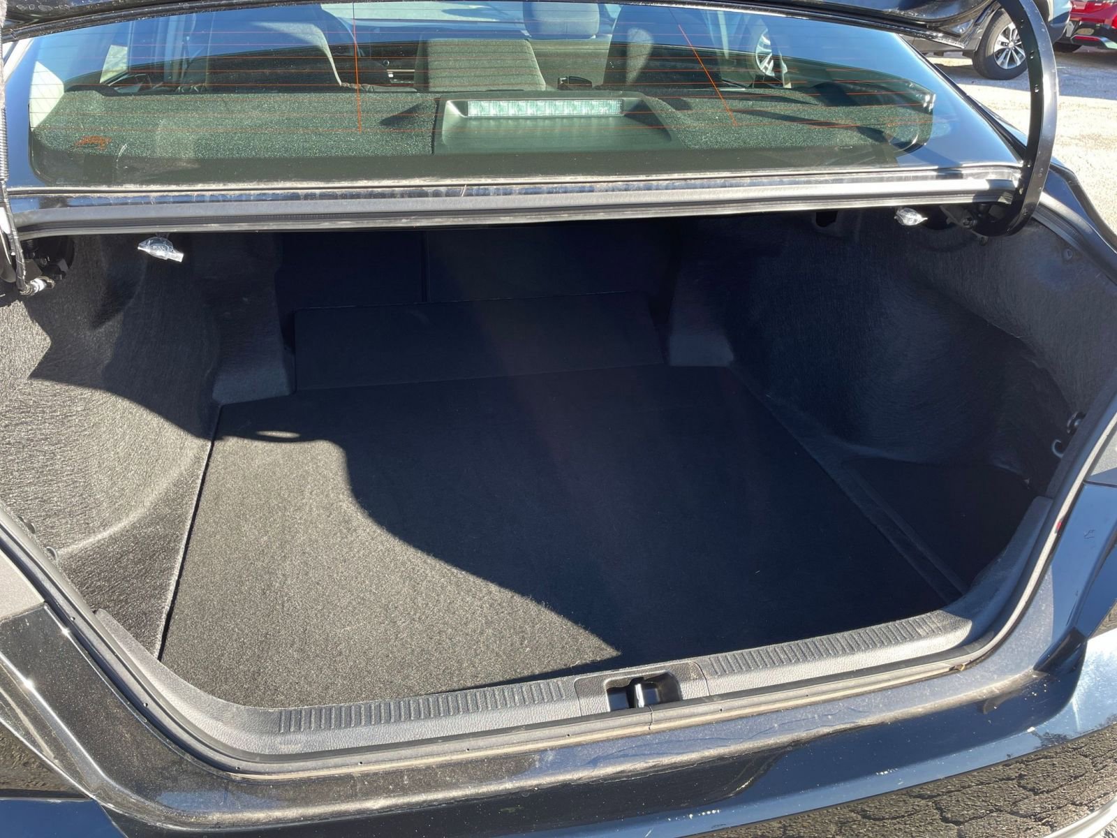 Used 2025 Toyota Camry LE image 30