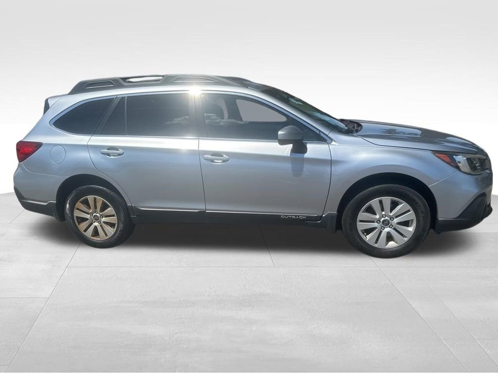Used 2018 Subaru Outback 2.5i Premium AWD/4WD image 26