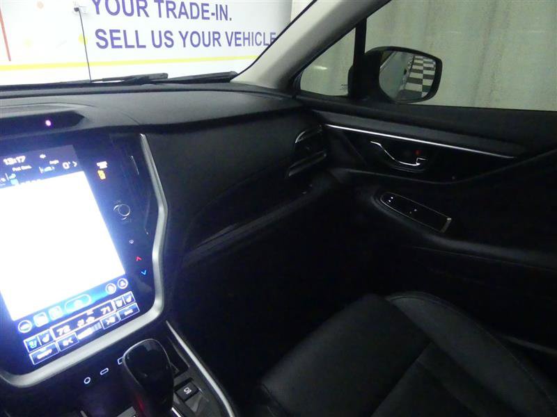 Used 2025 Subaru Outback Touring XT AWD/4WD image 15
