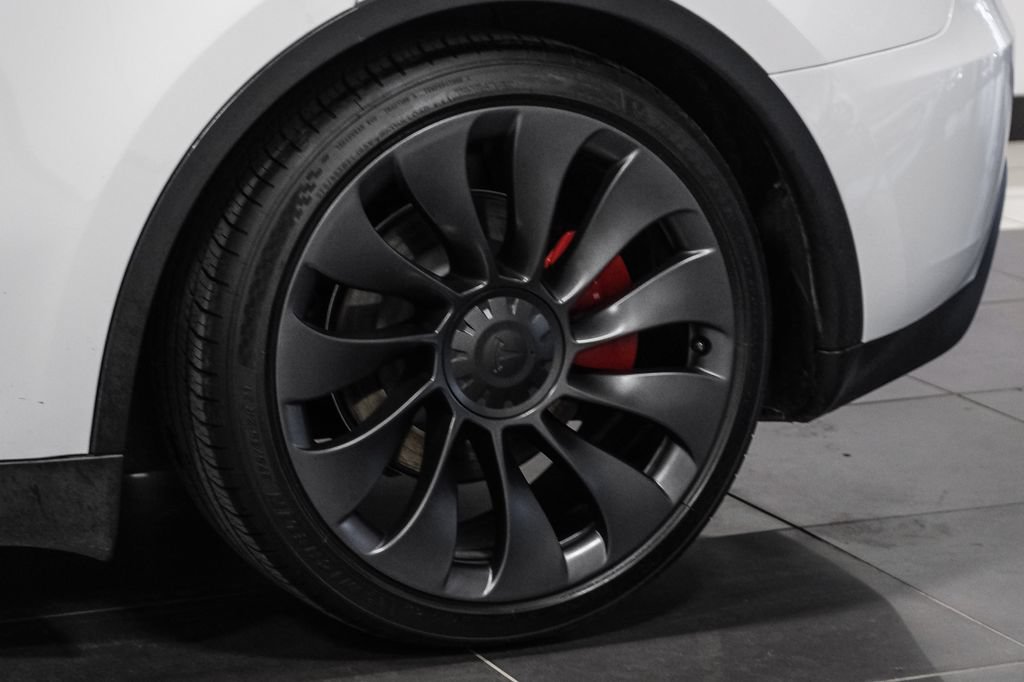 Used 2023 Tesla Model Y Long Range AWD/4WD image 49