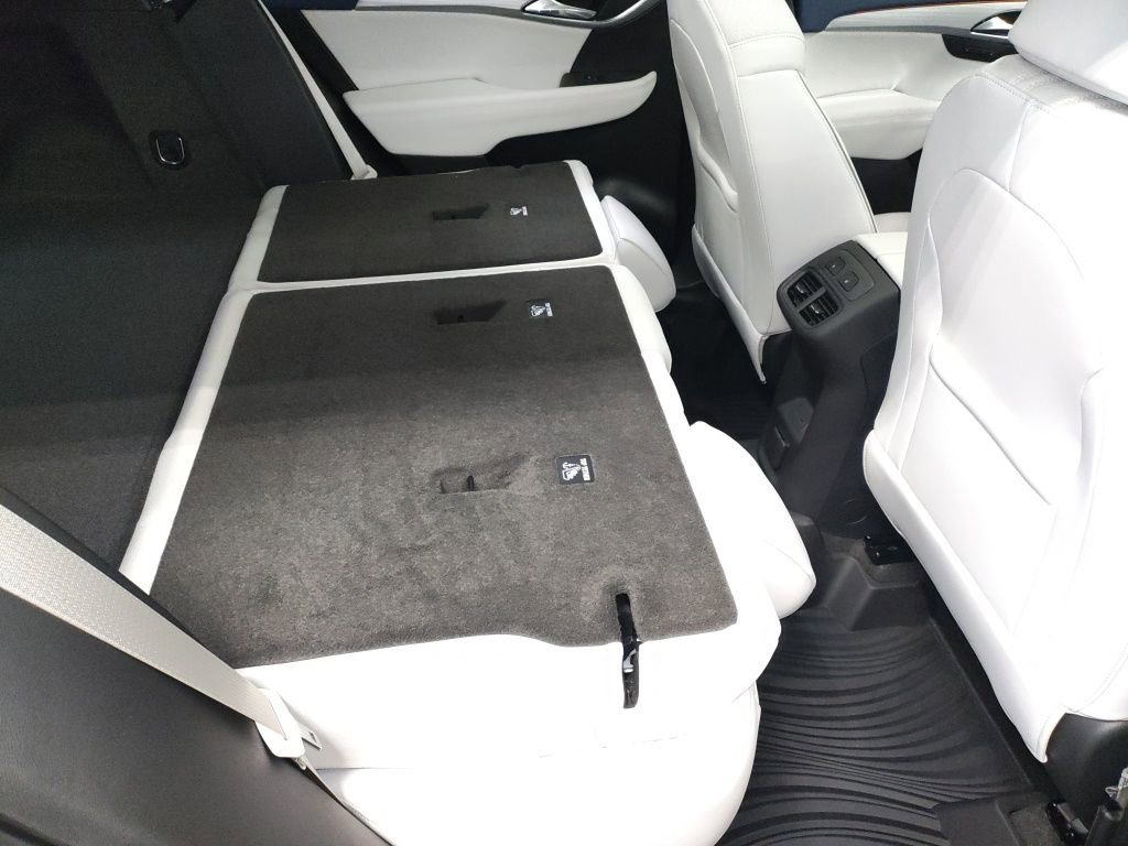 New 2026 Buick Envision Avenir image 13