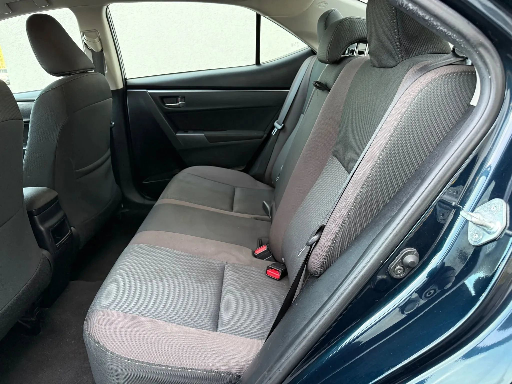 Used 2019 Toyota Corolla L image 21