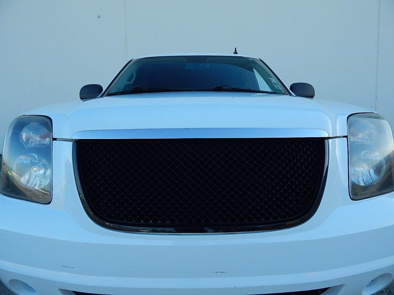 Used 2008 GMC Yukon SLE w/ Convenience Package image 8