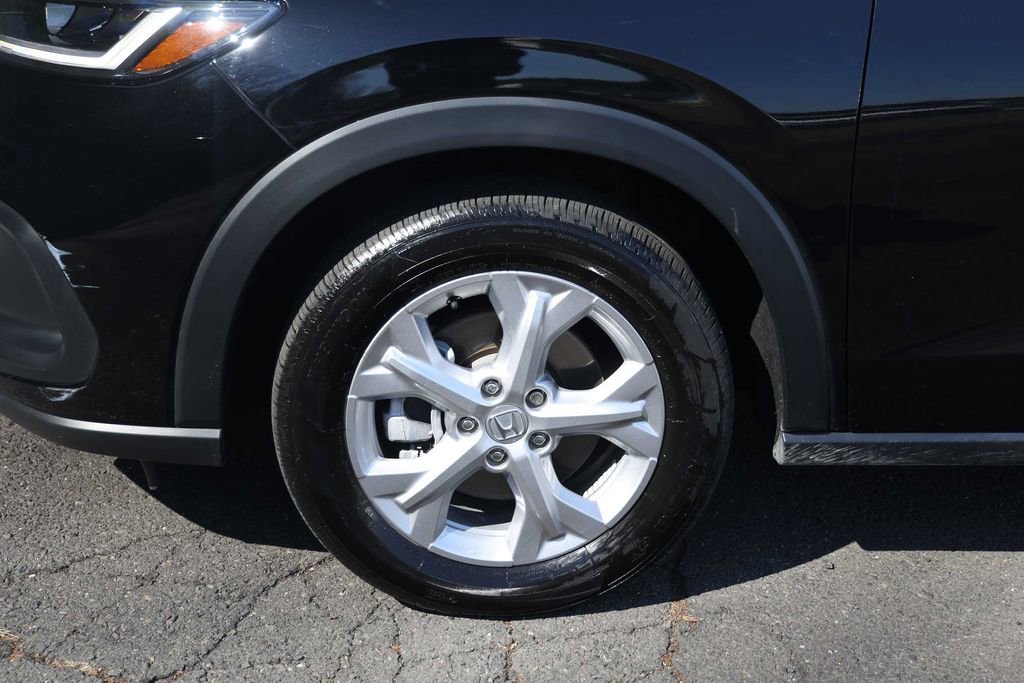 Used 2024 Honda HR-V LX image 12
