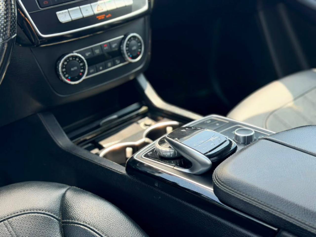 Used 2019 Mercedes-Benz GLS 450 4MATIC w/ Premium 1 Package image 33