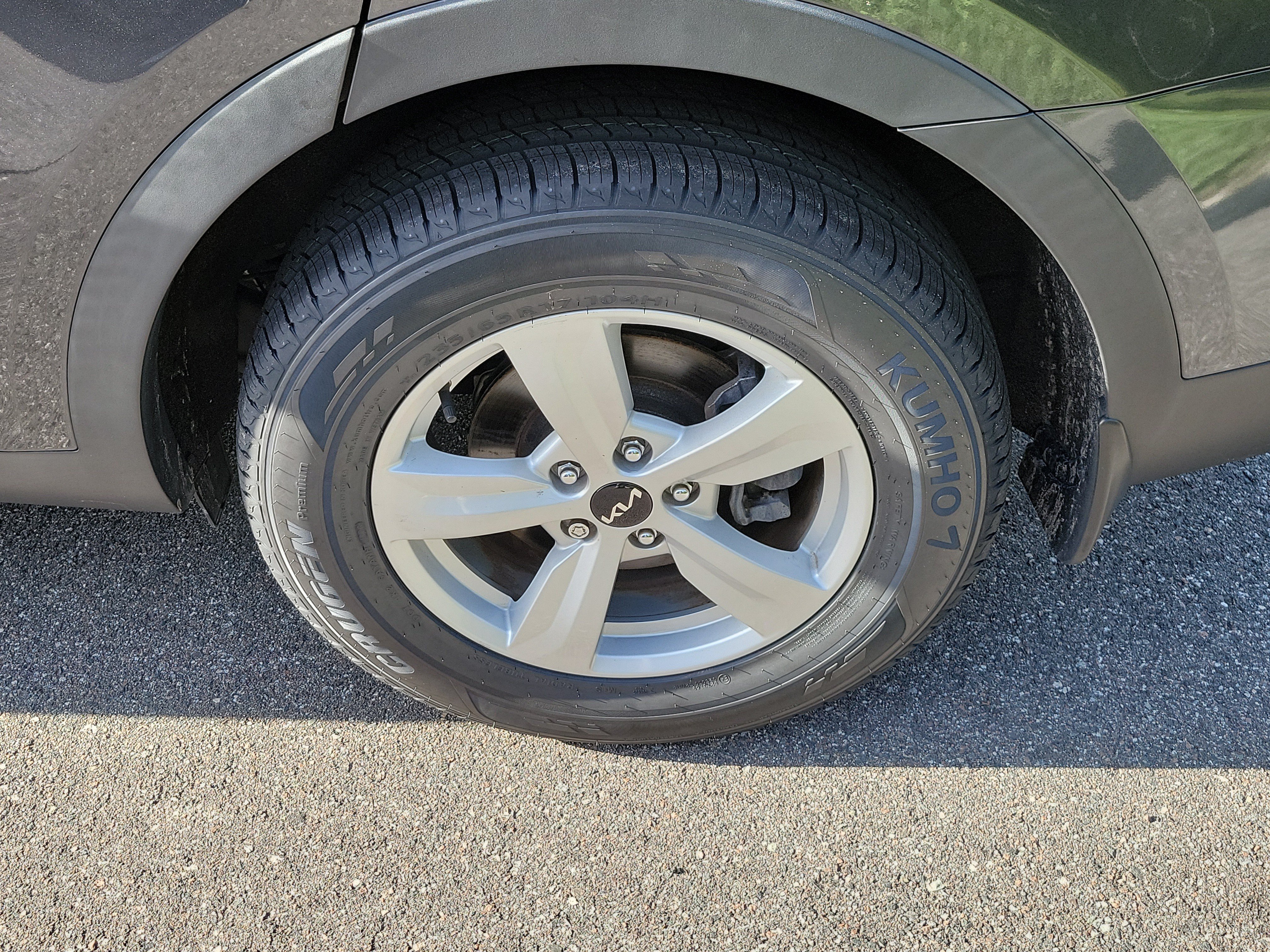 Certified 2022 Kia Sorento LX FWD image 38