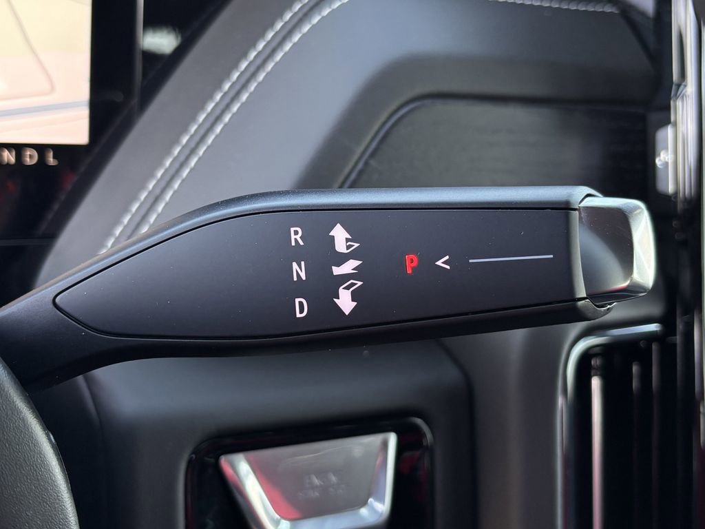 New 2026 GMC Yukon AT4 Ultimate w/ LPO, Floor Liner Package image 14