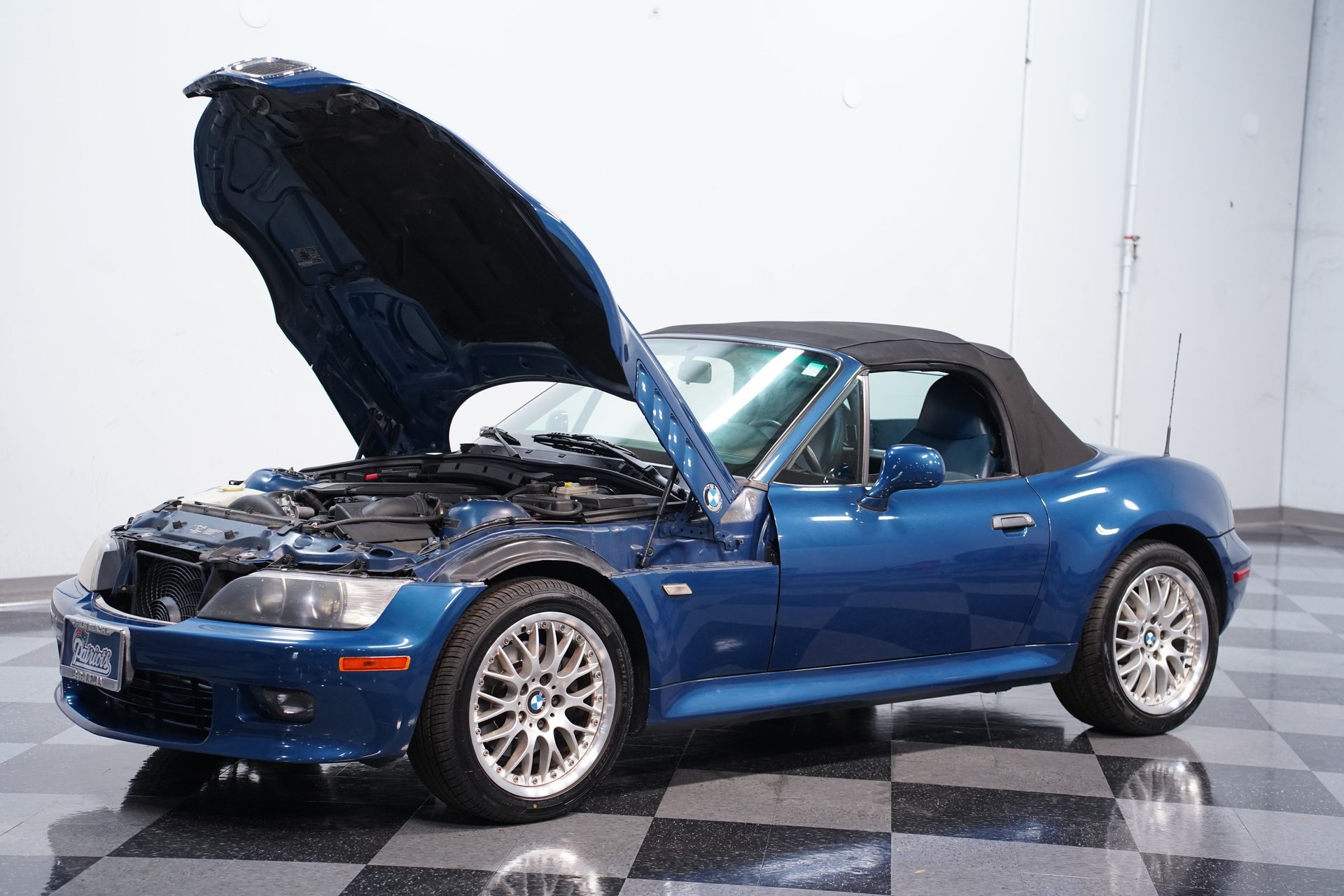 Used 2001 BMW Z3 3.0i RWD image 25