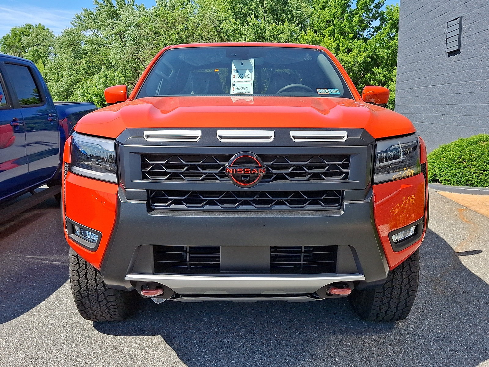 New 2026 Nissan Frontier PRO-4X w/ Pro Premium Package AWD/4WD video 2