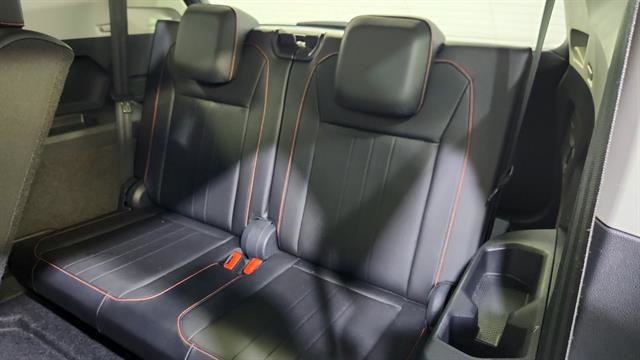 Used 2024 Volkswagen Tiguan Wolfsburg Edition image 22