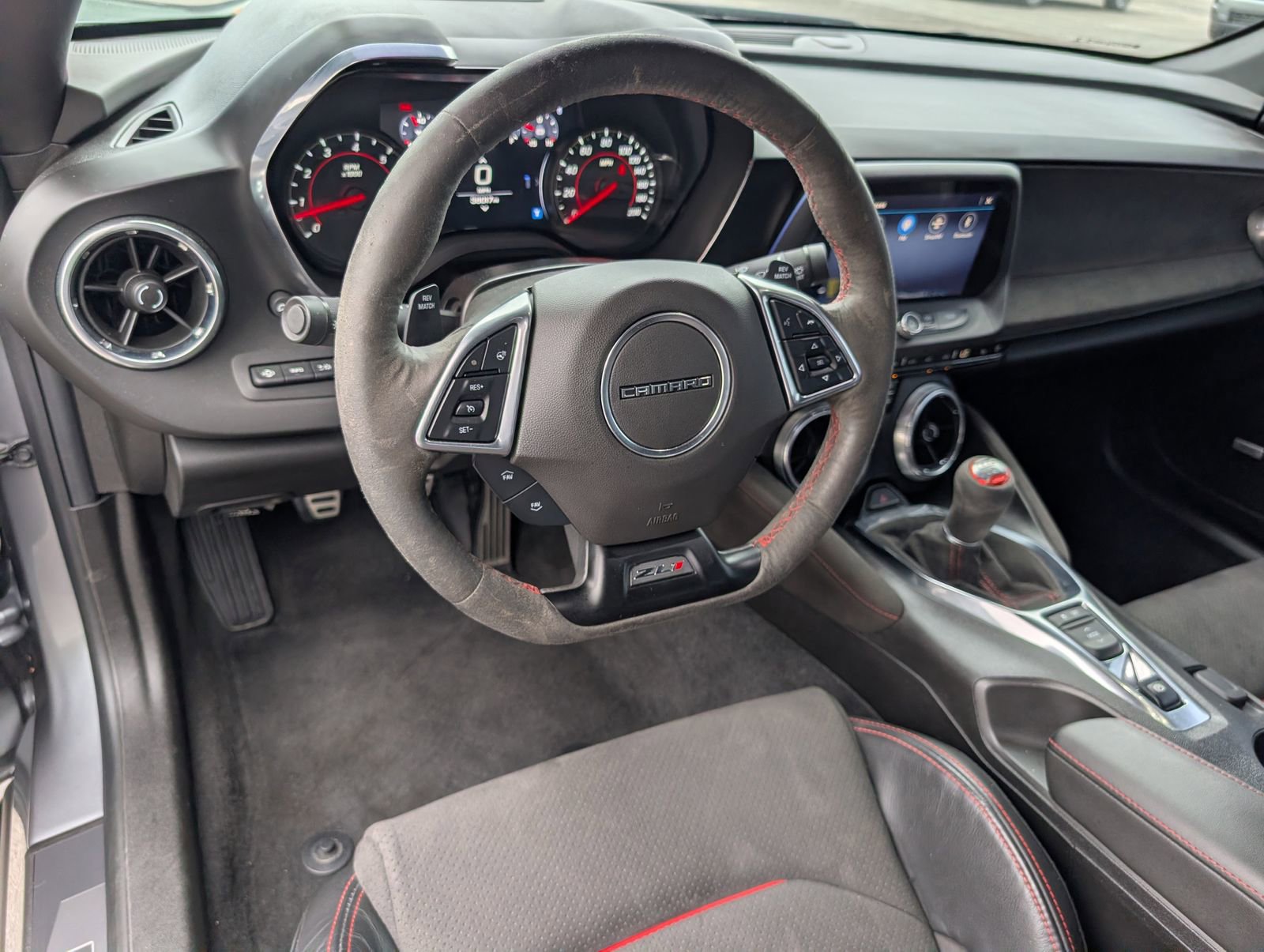 Used 2021 Chevrolet Camaro ZL1 RWD image 17