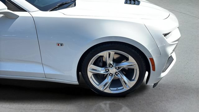 Used 2021 Chevrolet Camaro SS RWD image 36