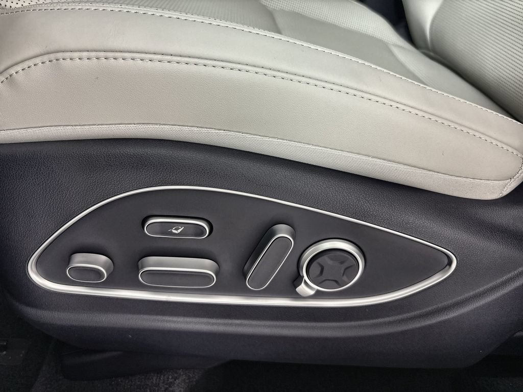 New 2026 Hyundai Palisade Calligraphy FWD image 14