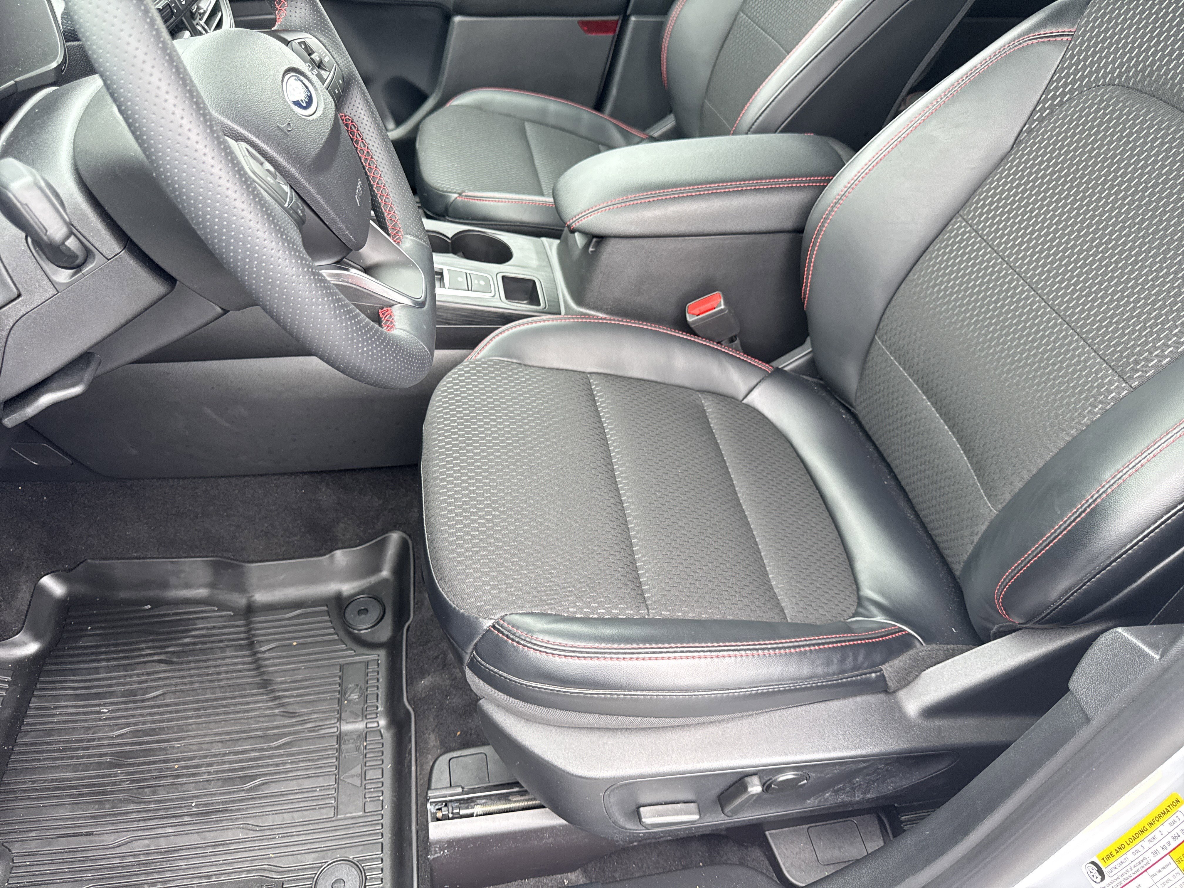 Certified 2025 Ford Escape ST-Line w/ Tech Pack #1 FWD image 10