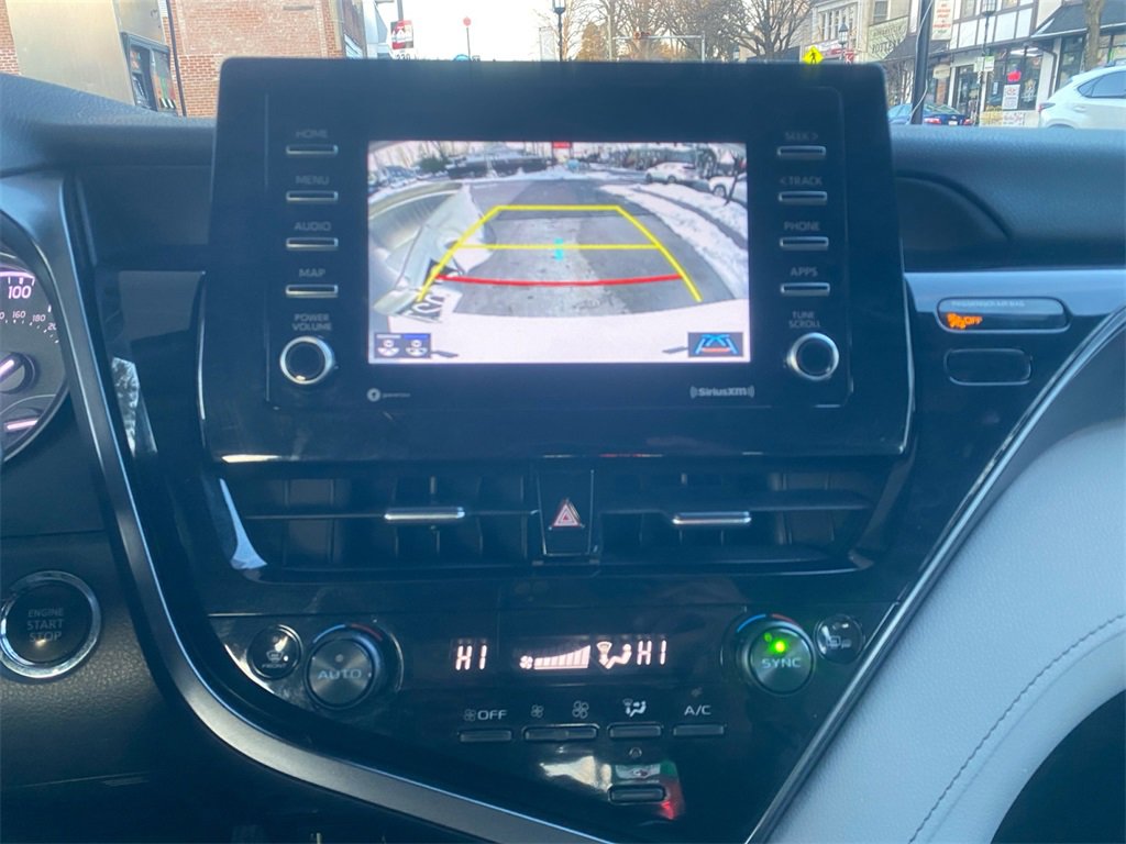 Used 2024 Toyota Camry SE w/ Convenience Package image 19