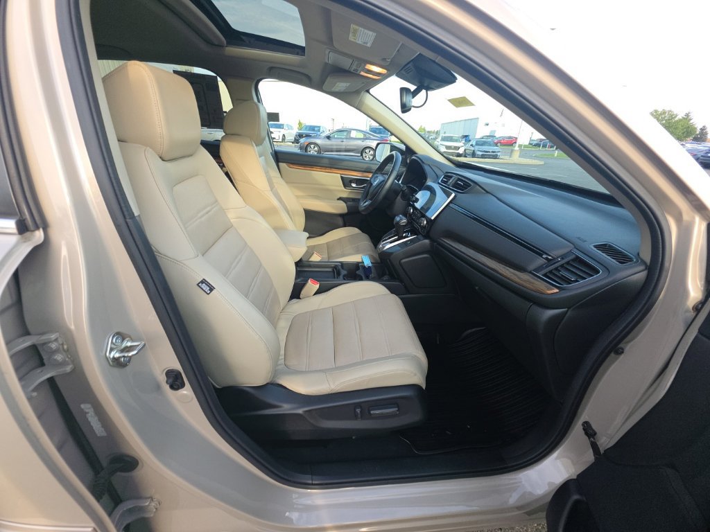 Used 2018 Honda CR-V Touring image 32