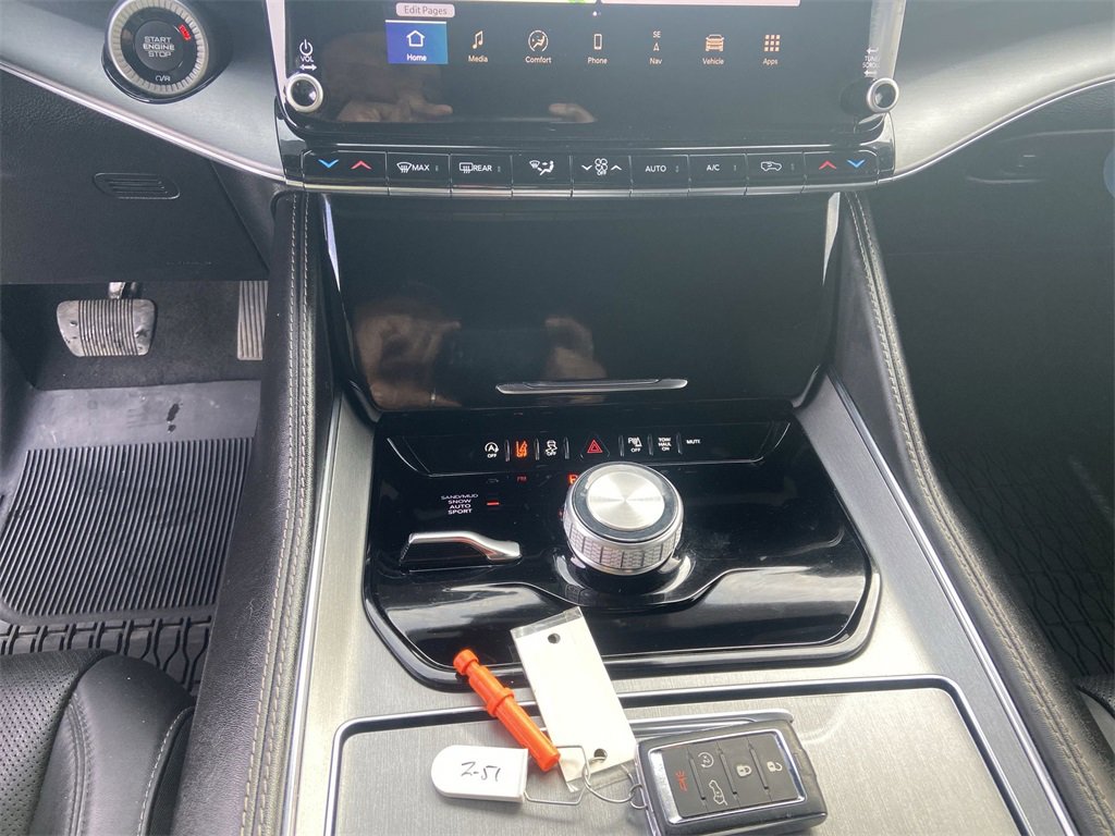 Used 2023 Jeep Wagoneer Series II image 18