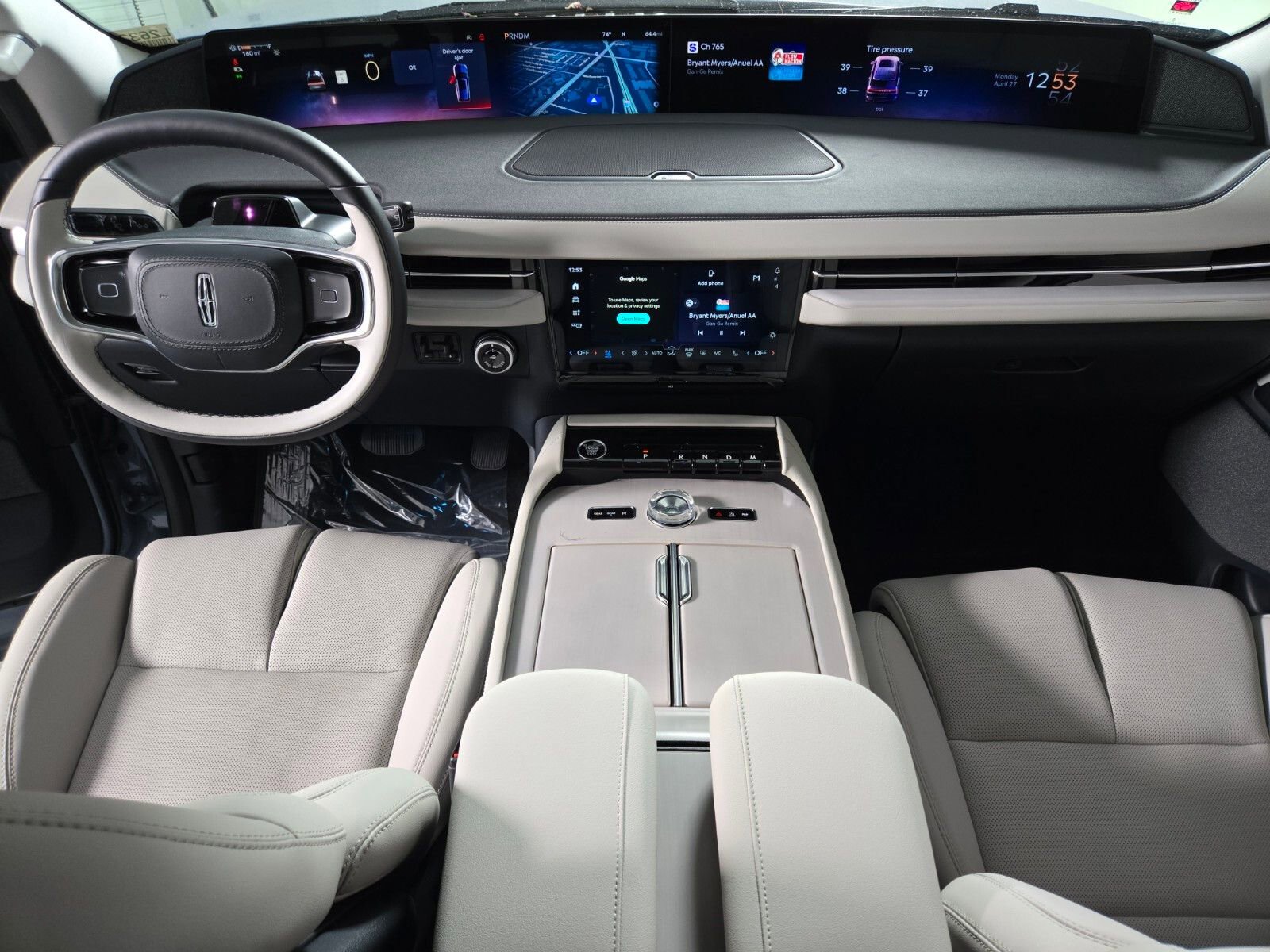New 2026 Lincoln Navigator L Reserve w/ Jet Appearance Package AWD/4WD image 16
