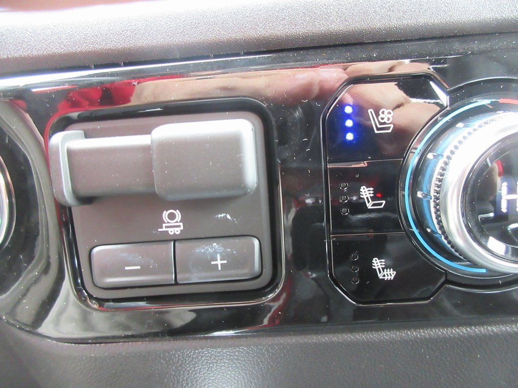 New 2026 GMC Sierra 1500 SLT w/ SLT Convenience Package image 19