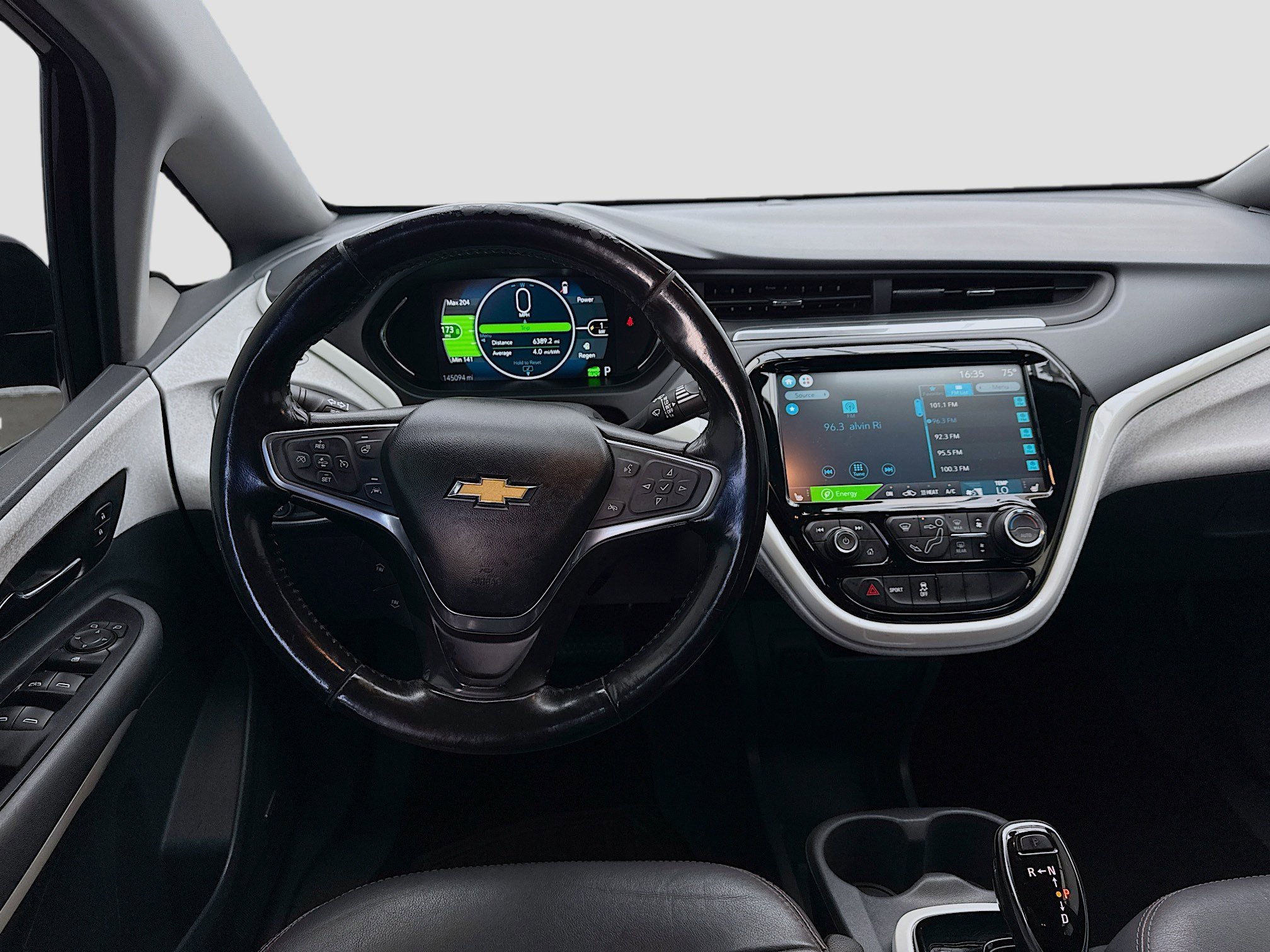 Used 2019 Chevrolet Bolt Premier w/ Infotainment Package image 14