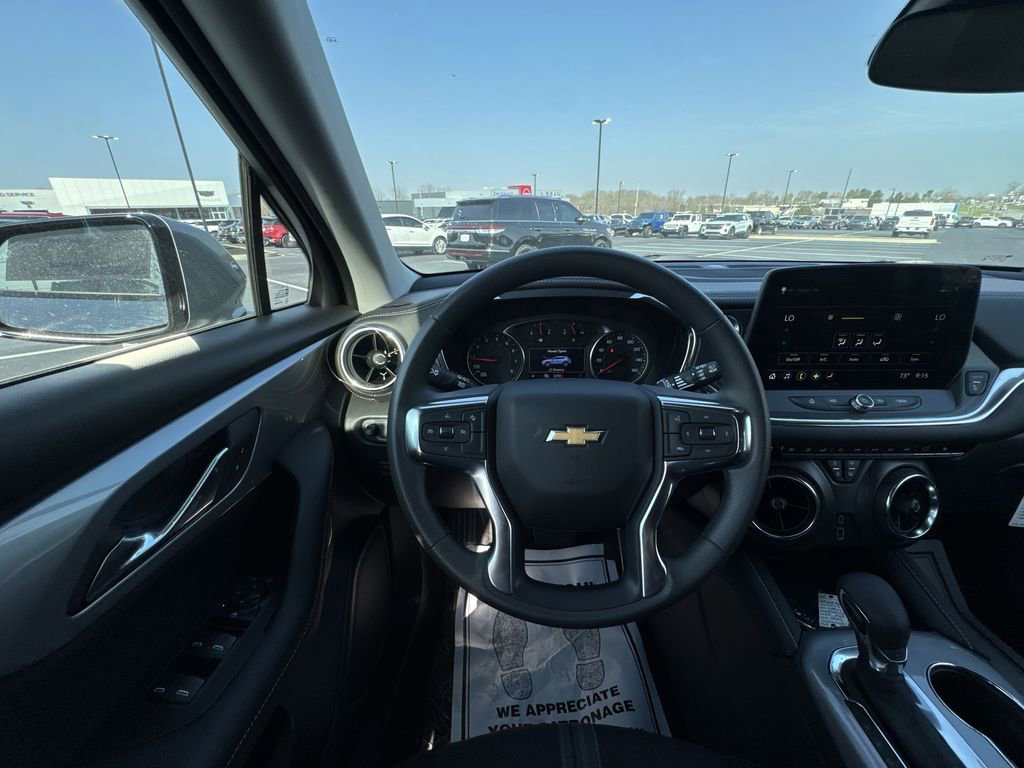 New 2025 Chevrolet Blazer LT image 14