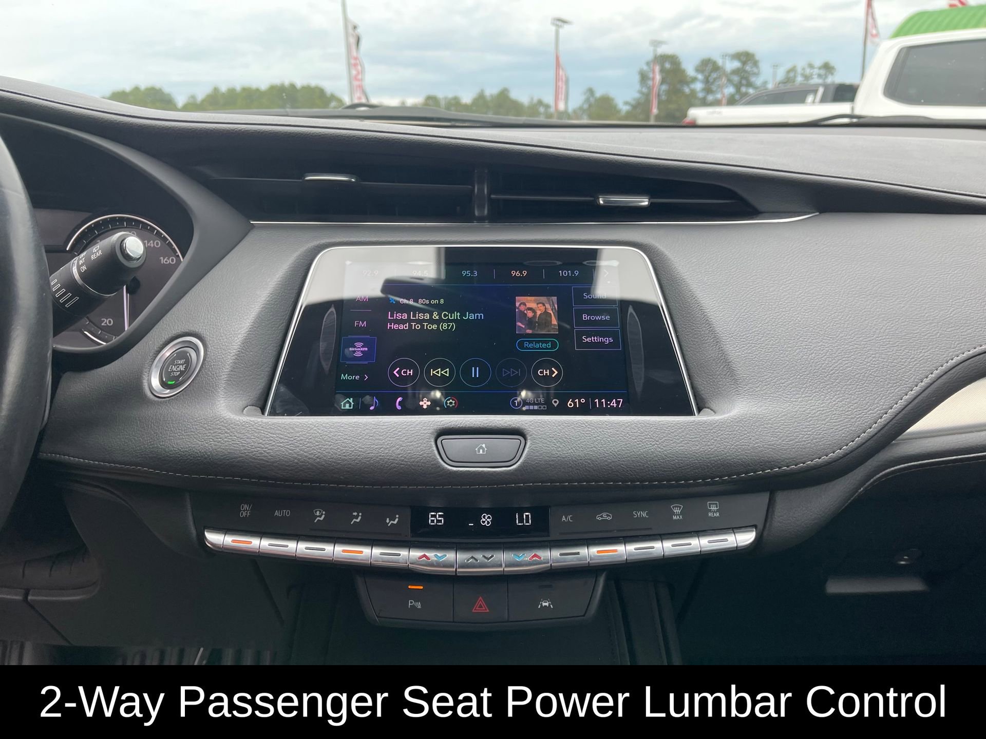 Used 2023 Cadillac XT4 Premium Luxury image 17