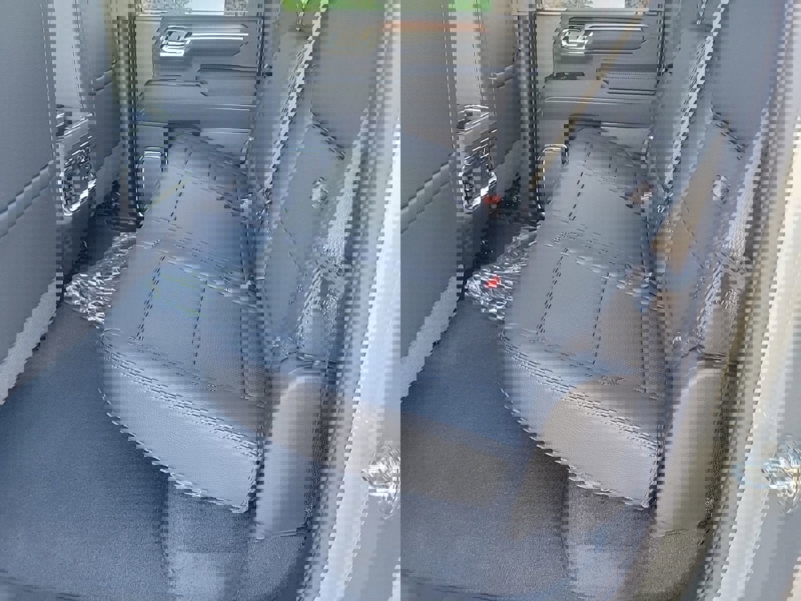 New 2026 GMC Sierra 3500 Denali w/ Denali Reserve Package image 12