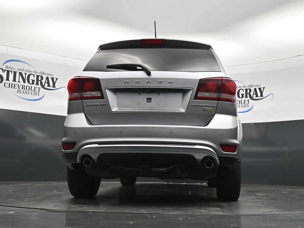 Used 2018 Dodge Journey Crossroad w/ Nav & Sun Group FWD image 22