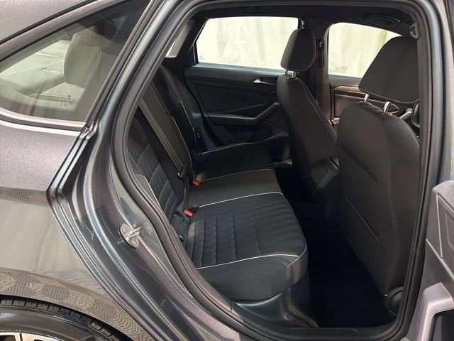 Certified 2023 Volkswagen Jetta Sport image 33