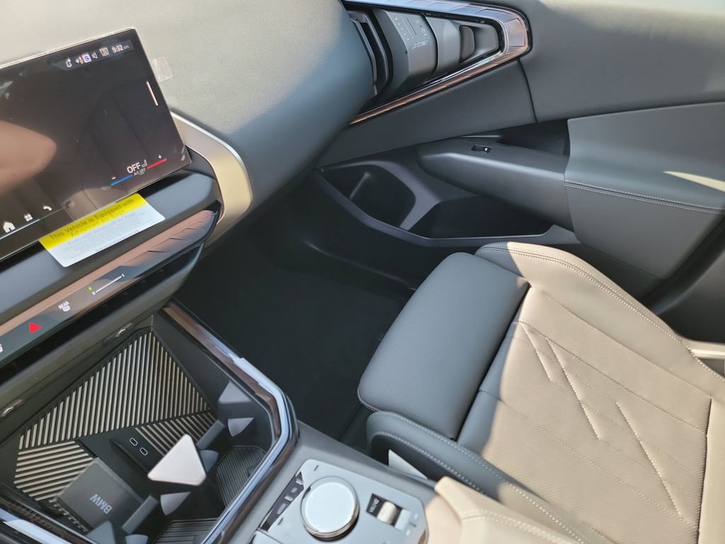 Certified 2025 BMW X3 xDrive30i w/ Premium Package image 17