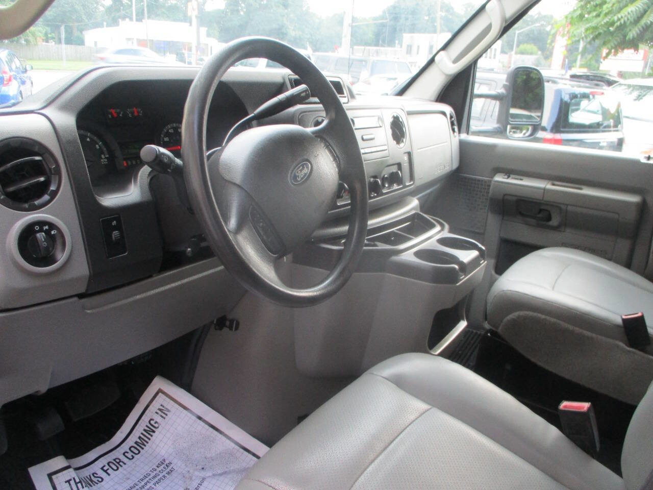 Used 2016 Ford E-350 and Econoline 350 Super Duty w/ Power Windows & Locks Group image 7